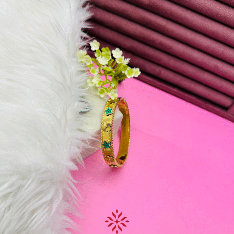 Clover Bangle