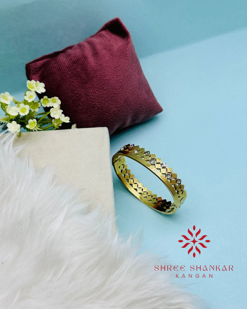 Crown Bangle