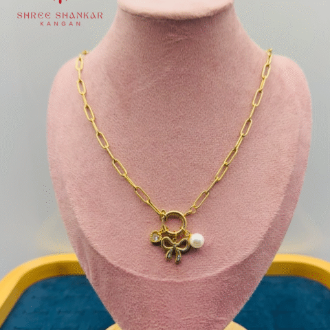 Bow Pearl Chain