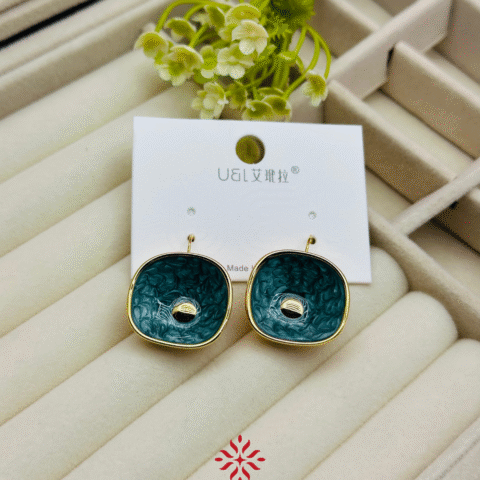 Emerald Green Textured Drops